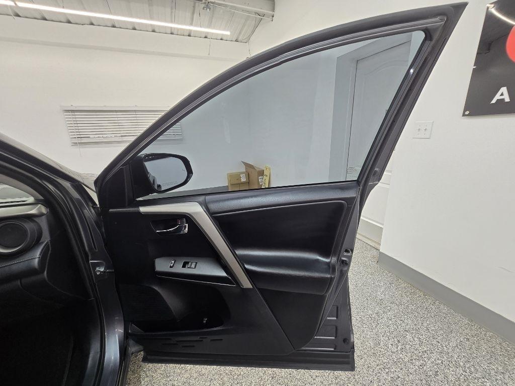 Toyota RAV4 XLE AWD 2018