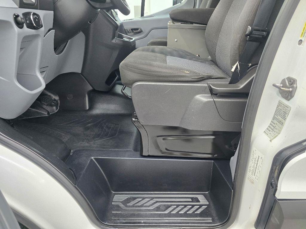 Ford Transit 150 Van Low Roof 60/40 Pass. 130-in. WB 2019
