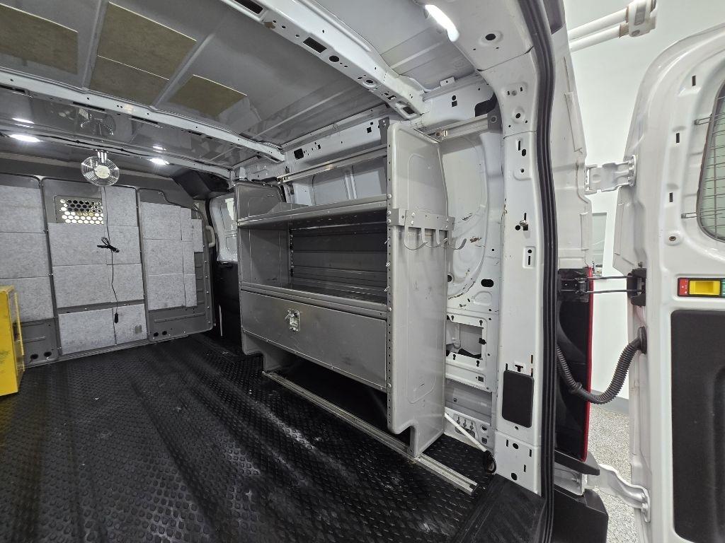 Ford Transit 150 Van Low Roof 60/40 Pass. 130-in. WB 2019