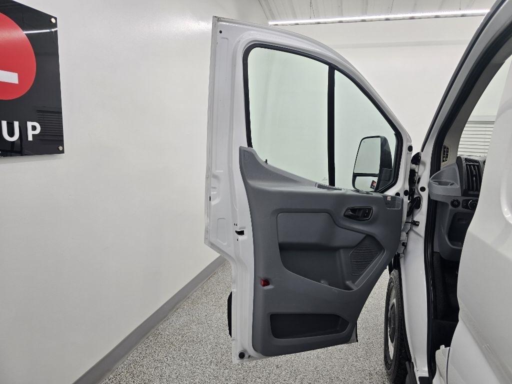 Ford Transit 150 Van Low Roof 60/40 Pass. 130-in. WB 2019