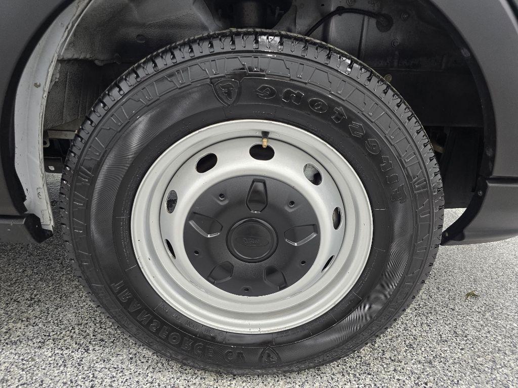 Ford Transit 150 Van Low Roof 60/40 Pass. 130-in. WB 2019