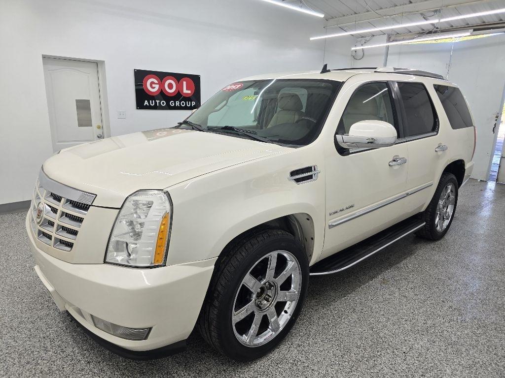 Cadillac Escalade 2WD Luxury 2013
