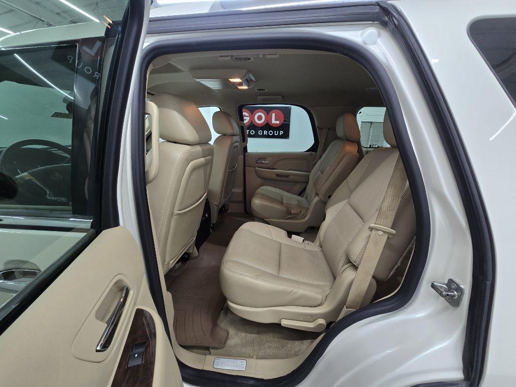 Cadillac Escalade 2WD Luxury 2013