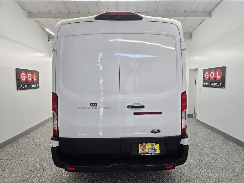 Ford Transit 250 Van Med. Roof w/Sliding Pass. 130-in. WB 2020