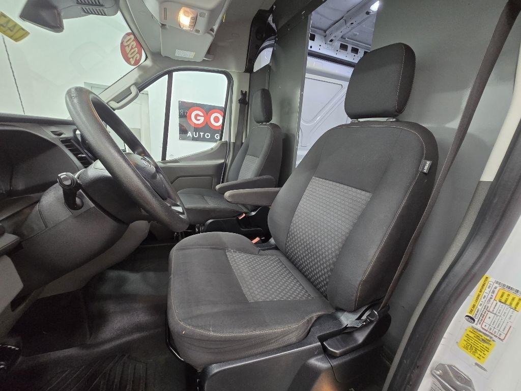 Ford Transit 250 Van Med. Roof w/Sliding Pass. 130-in. WB 2020