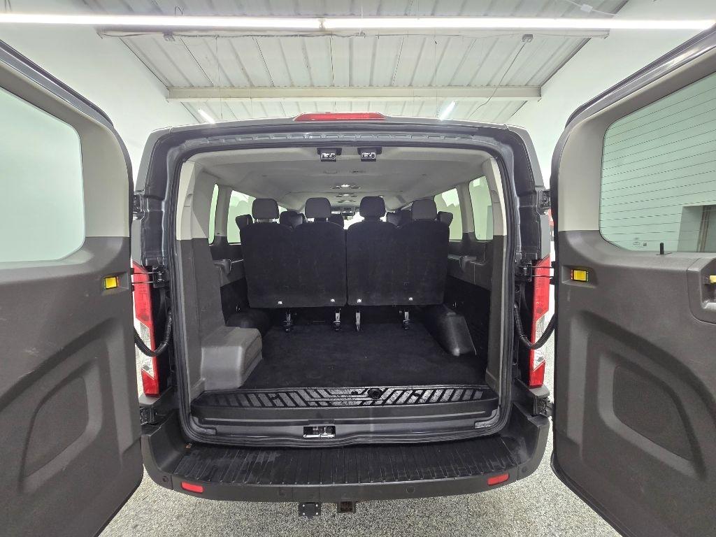 Ford Transit 350 Wagon Low Roof XL w/Sliding Pass. 148-in. WB 2021