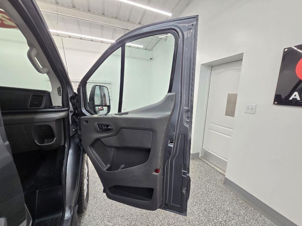 Ford Transit 350 Wagon Low Roof XL w/Sliding Pass. 148-in. WB 2021
