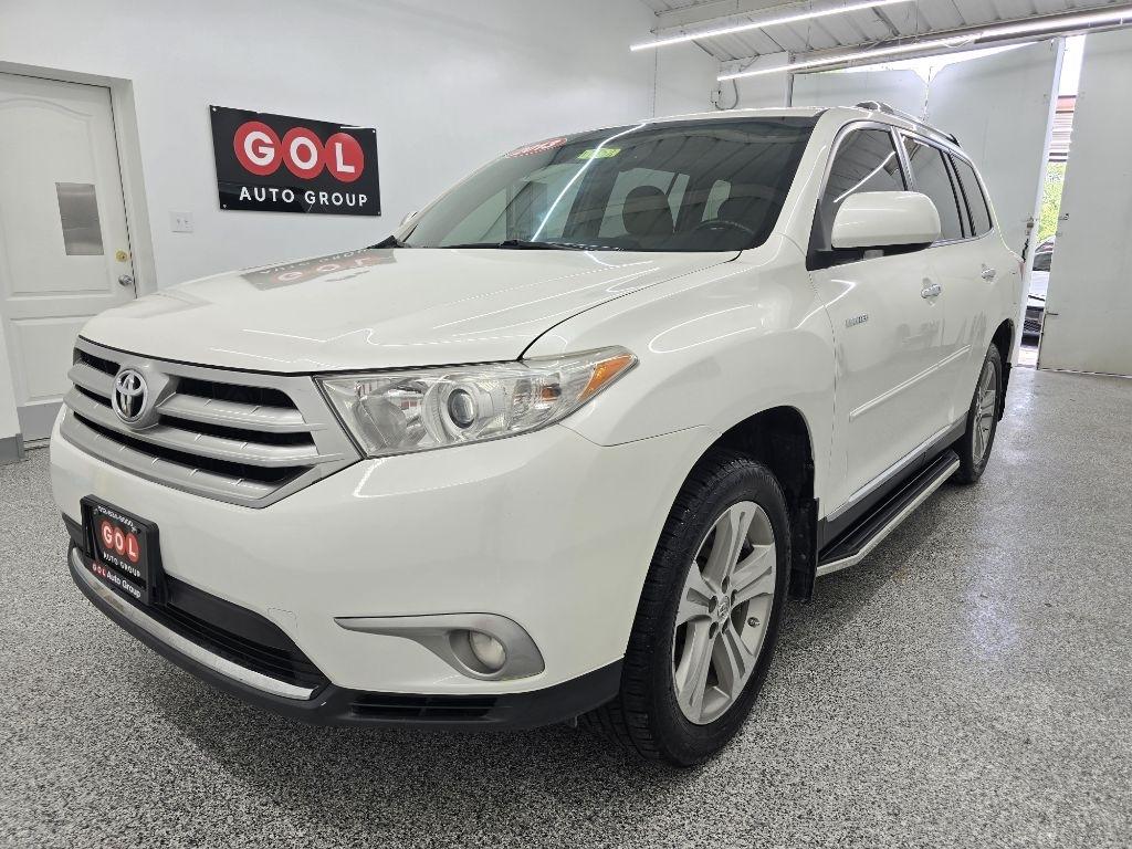 Toyota Highlander Limited 2WD 2013