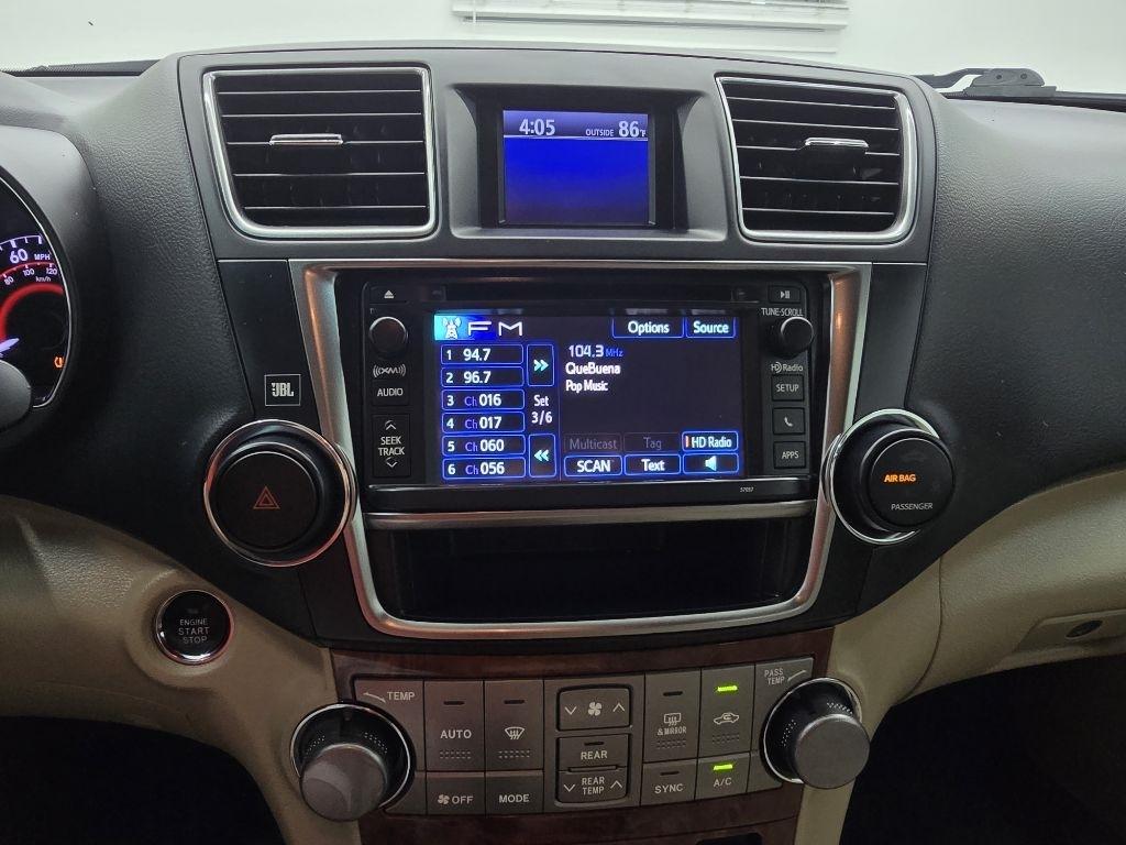 Toyota Highlander Limited 2WD 2013