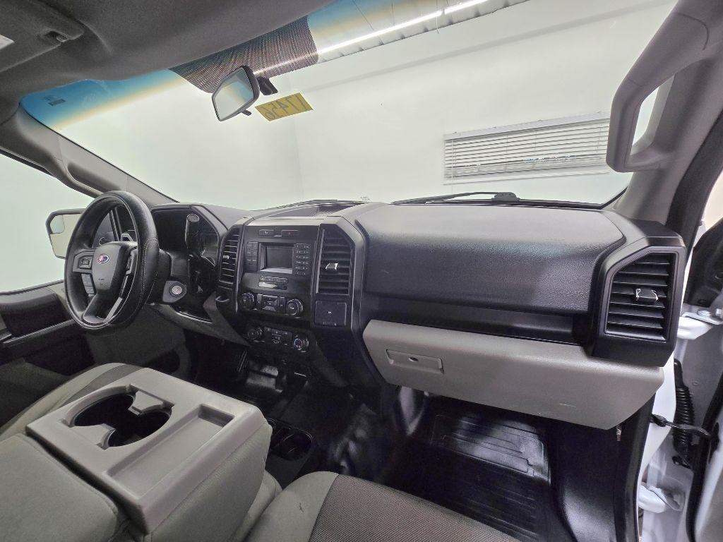 Ford F-150 XL SuperCab 6.5-ft. Bed 2WD 2016