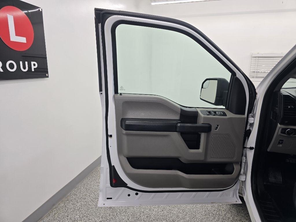 Ford F-150 XL SuperCab 6.5-ft. Bed 2WD 2016
