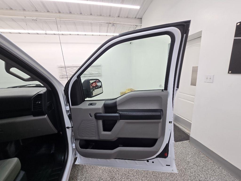 Ford F-150 XL SuperCab 6.5-ft. Bed 2WD 2016