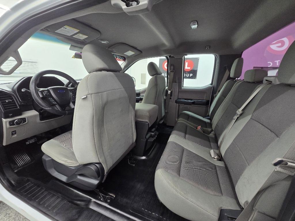 Ford F-150 XL SuperCab 6.5-ft. Bed 2WD 2016