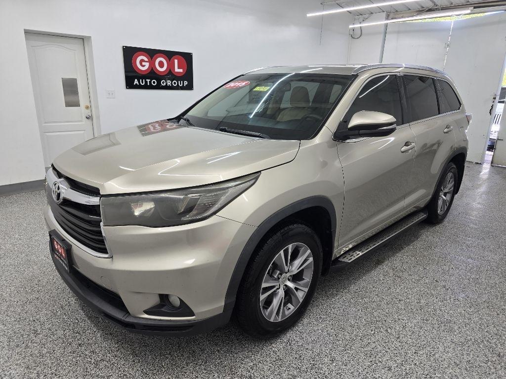 Toyota Highlander XLE FWD V6 2015