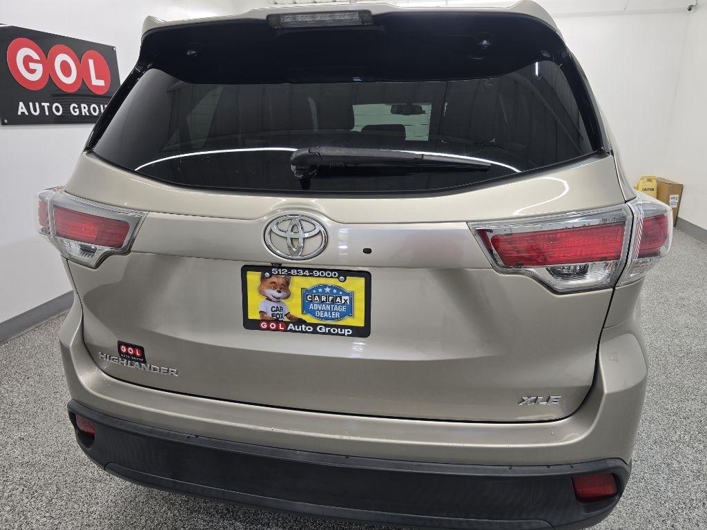 Toyota Highlander XLE FWD V6 2015