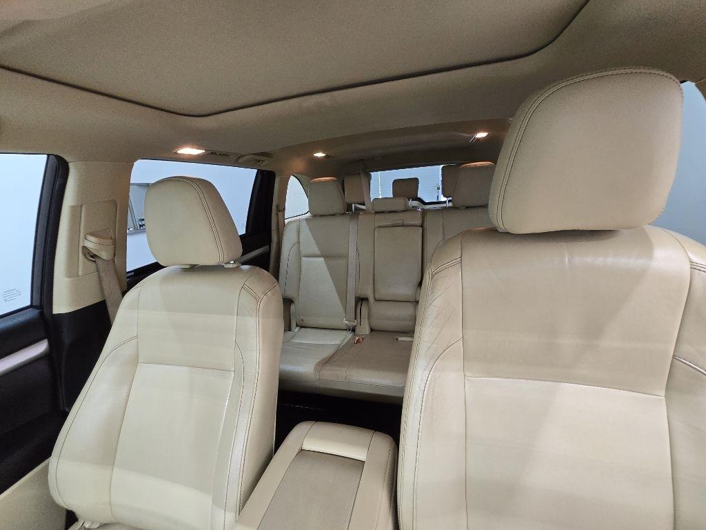 Toyota Highlander XLE FWD V6 2015