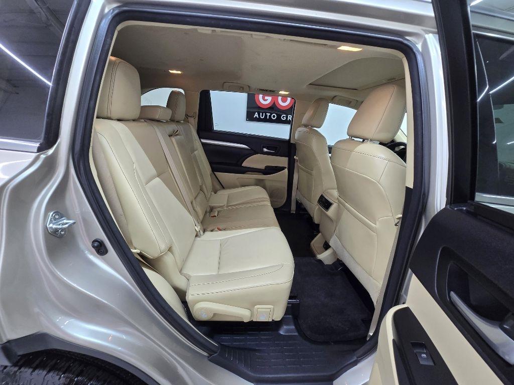 Toyota Highlander XLE FWD V6 2015