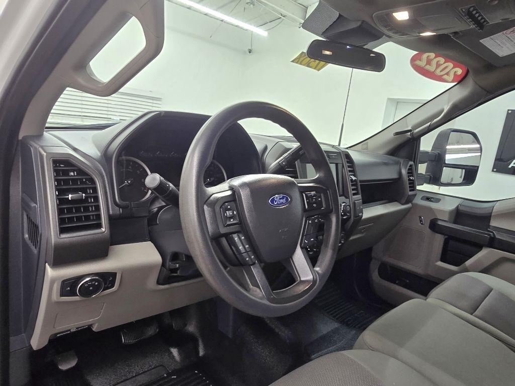 Ford F-250 SD XL Crew Cab 4WD 2022