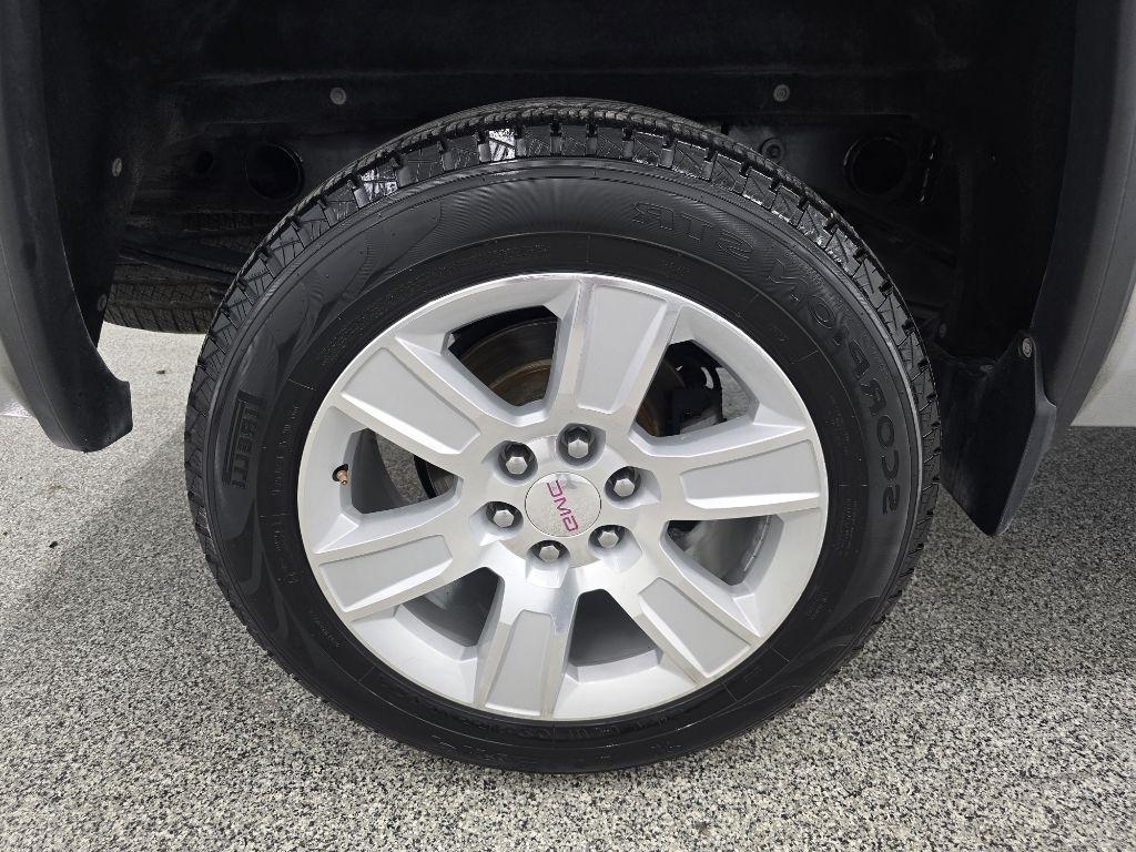 GMC Sierra 1500 SLE Crew Cab Long Box 2WD 2015