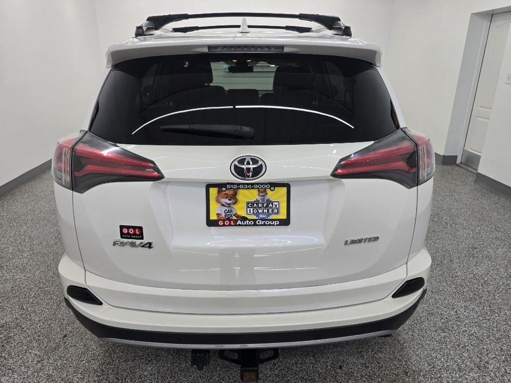 Toyota RAV4 Limited FWD 2018