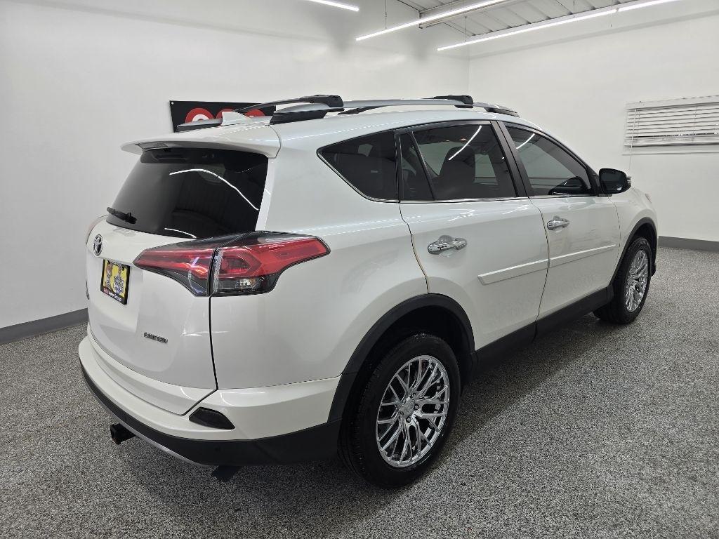 Toyota RAV4 Limited FWD 2018