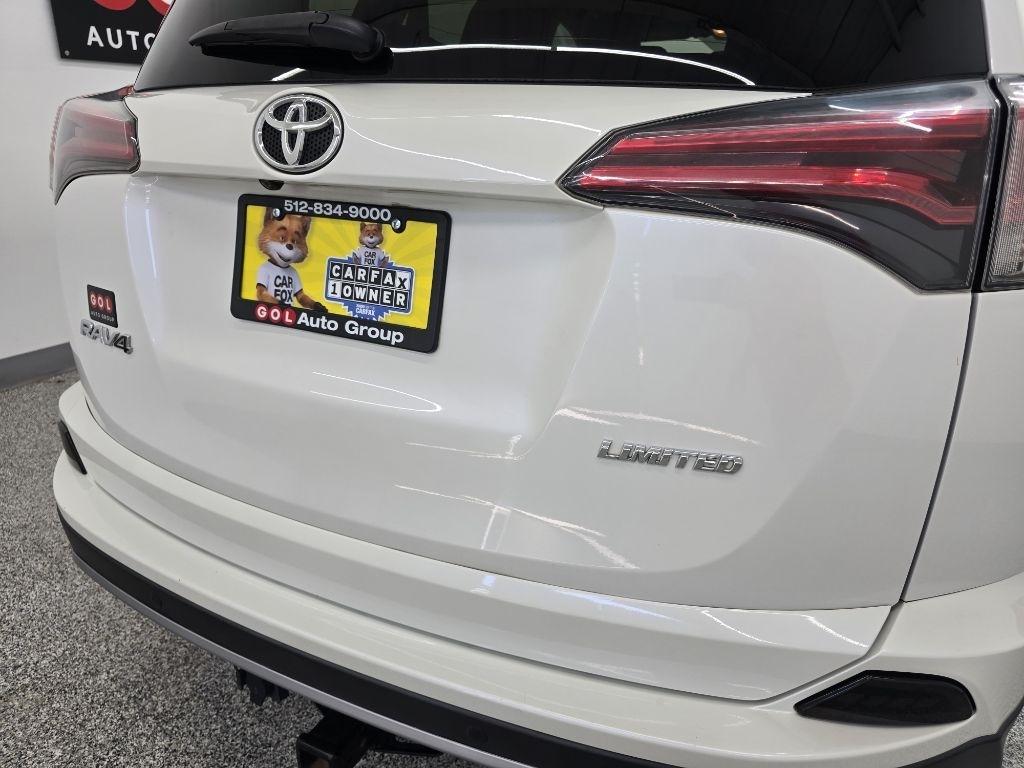 Toyota RAV4 Limited FWD 2018