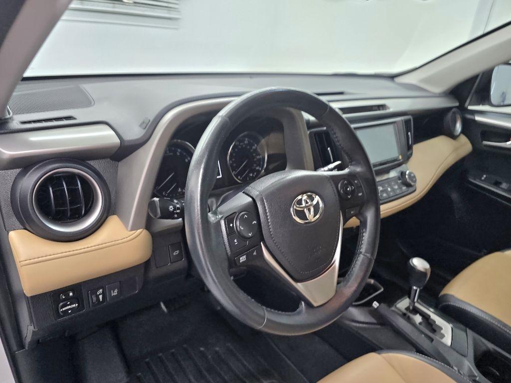 Toyota RAV4 Limited FWD 2018