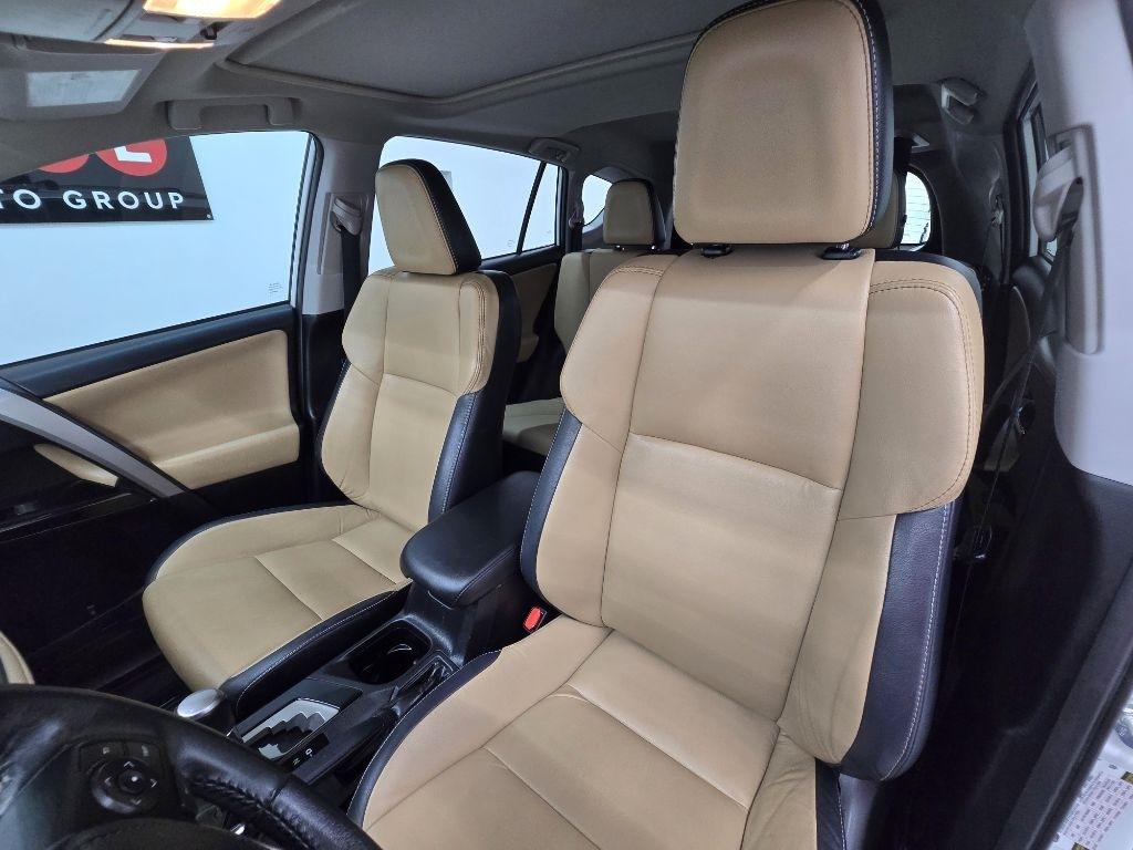 Toyota RAV4 Limited FWD 2018