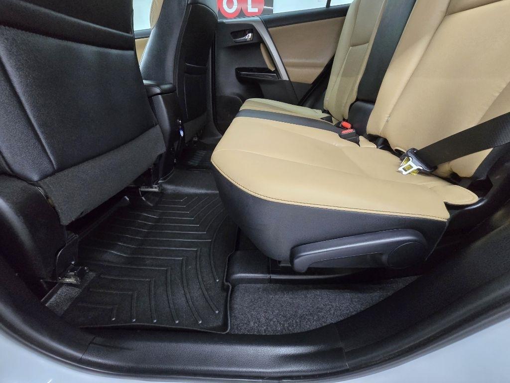 Toyota RAV4 Limited FWD 2018