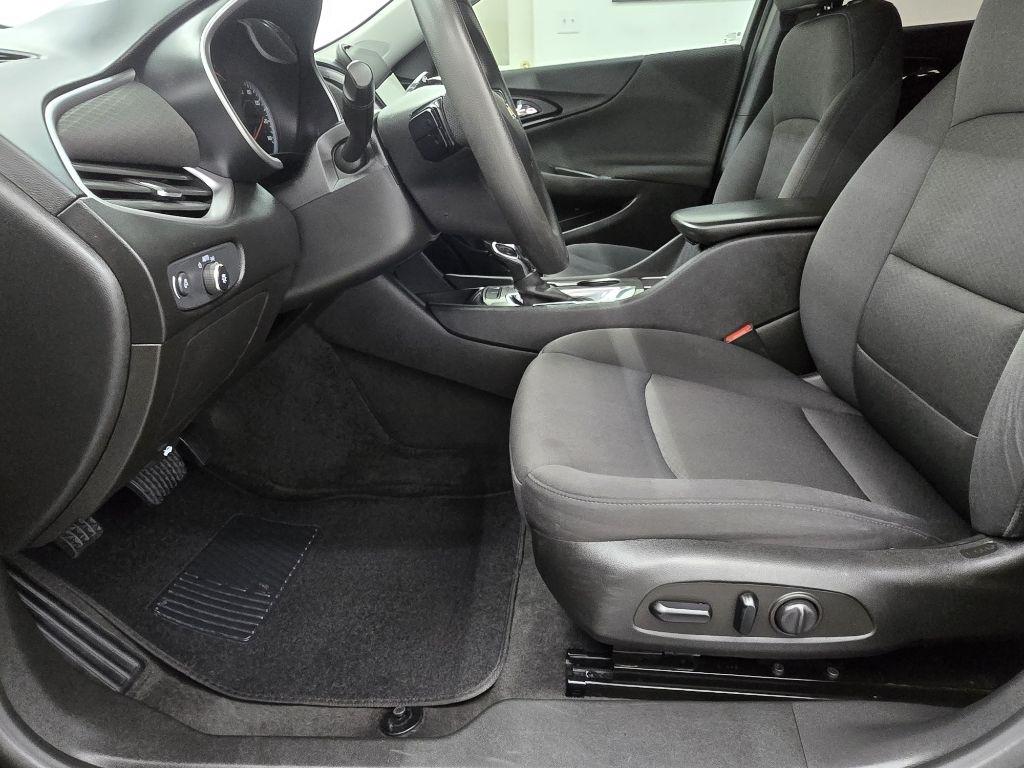 Chevrolet Malibu 1FL 2021