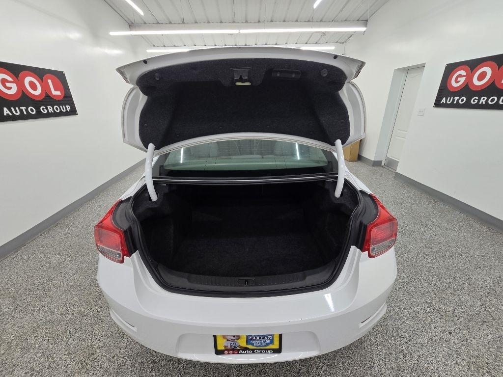 Chevrolet Malibu LS 2013