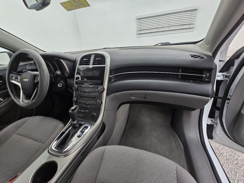 Chevrolet Malibu LS 2013