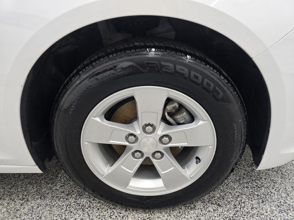 Chevrolet Malibu LS 2013