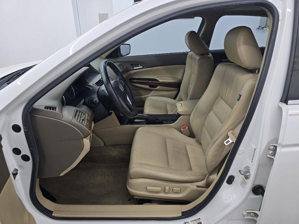 Honda Accord EX-L V-6 Sedan AT 2010