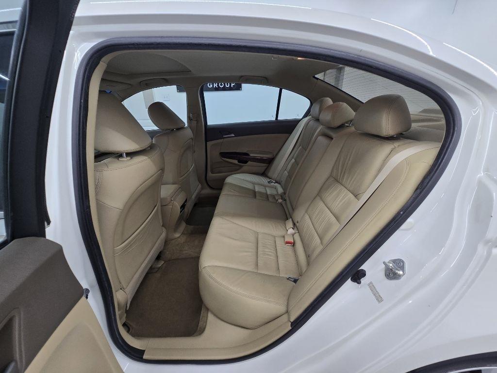 Honda Accord EX-L V-6 Sedan AT 2010