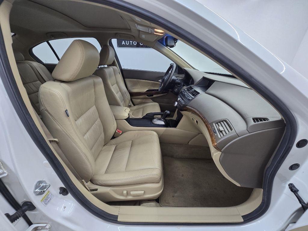 Honda Accord EX-L V-6 Sedan AT 2010