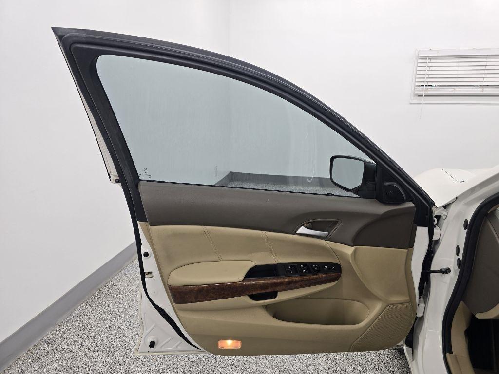 Honda Accord EX-L V-6 Sedan AT 2010