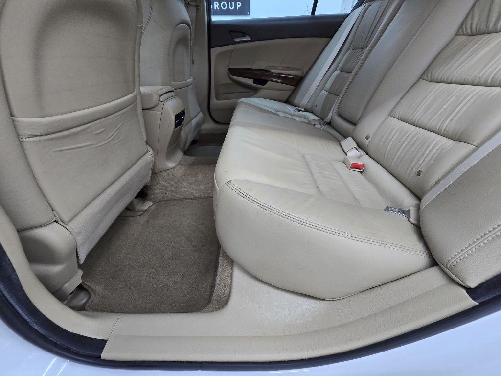 Honda Accord EX-L V-6 Sedan AT 2010