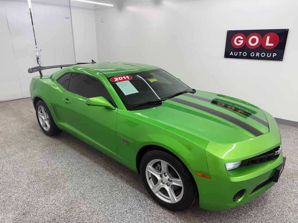Chevrolet Camaro LS Coupe 2011
