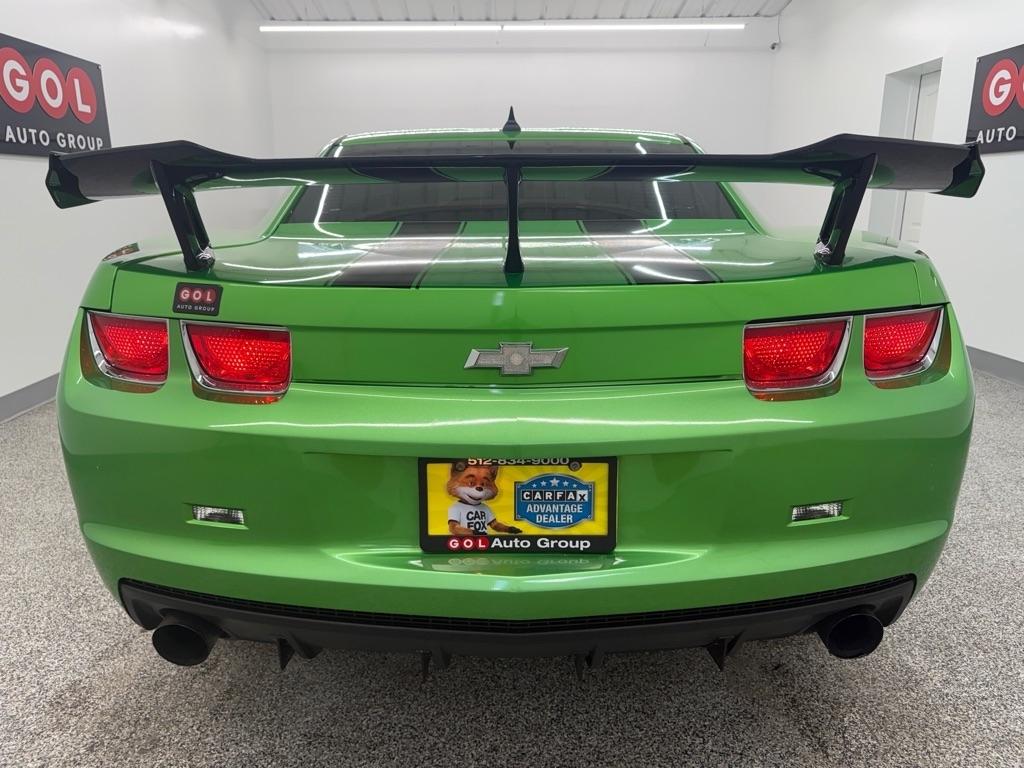 Chevrolet Camaro LS Coupe 2011