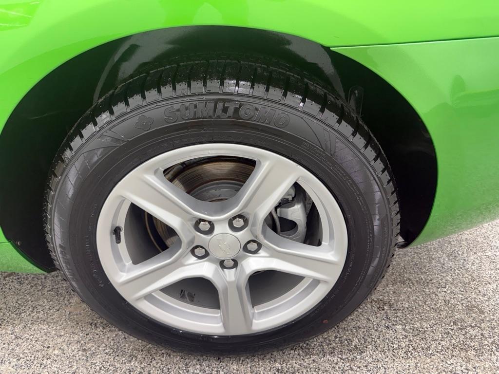 Chevrolet Camaro LS Coupe 2011