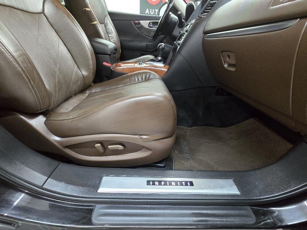 Infiniti FX FX35 2WD 2012