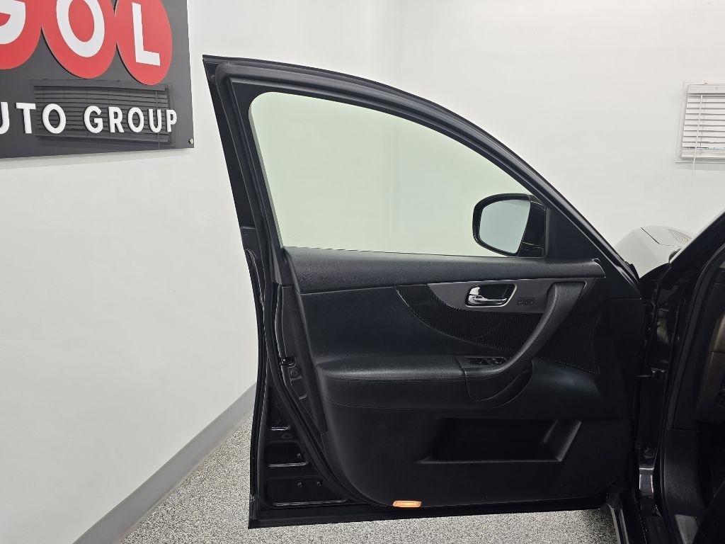 Infiniti FX FX35 2WD 2012