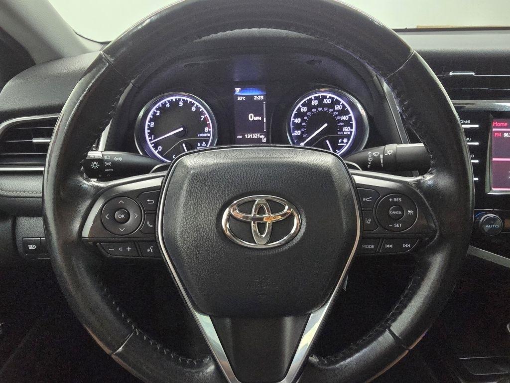 Toyota Camry SE 2020