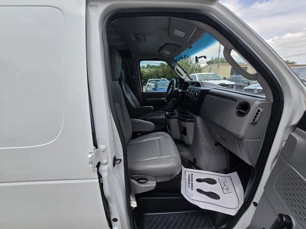 Ford Econoline E-150 2012