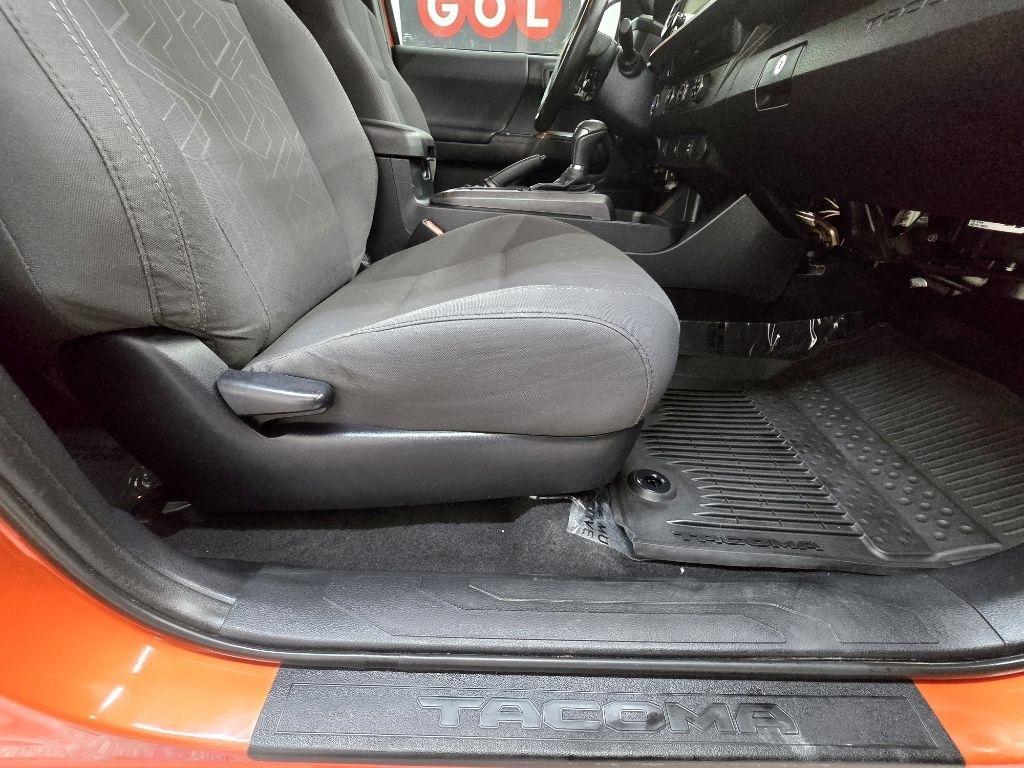 Toyota Tacoma TRD Sport Dbl Cab 2WD V6 at 2017