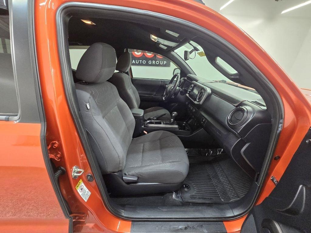 Toyota Tacoma TRD Sport Dbl Cab 2WD V6 at 2017