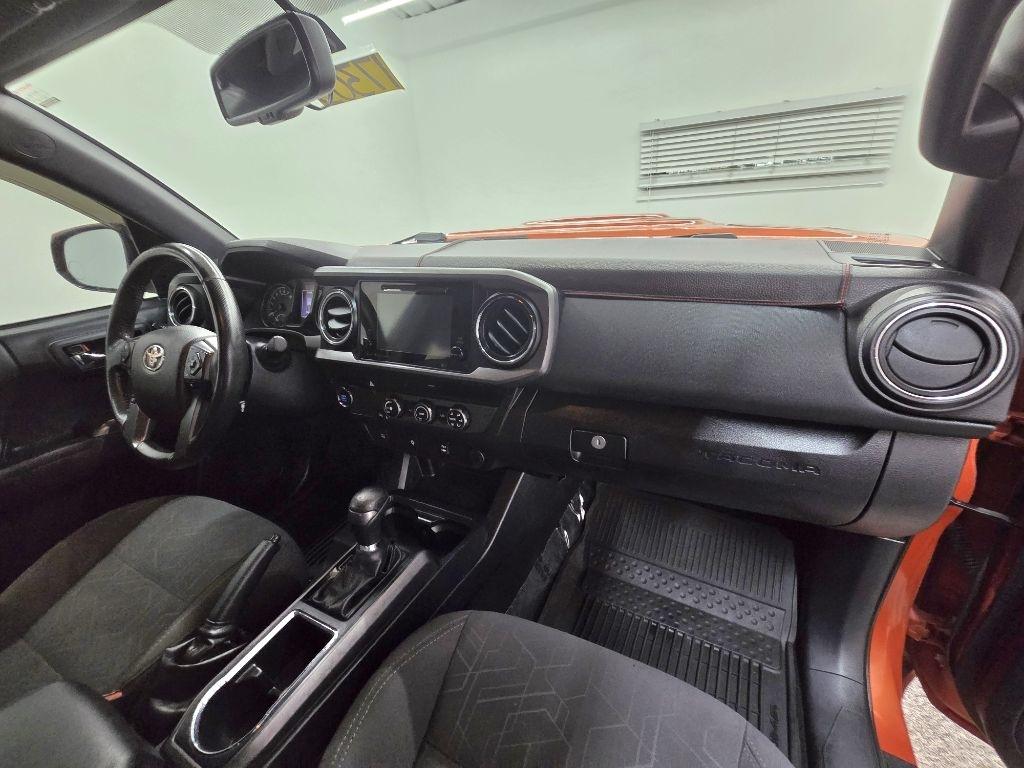 Toyota Tacoma TRD Sport Dbl Cab 2WD V6 at 2017