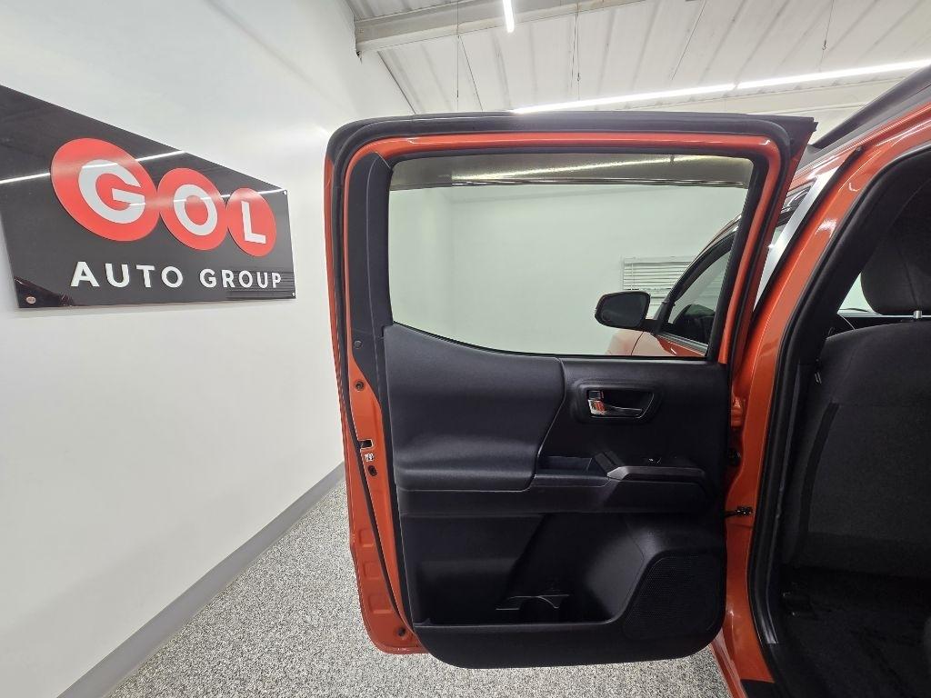 Toyota Tacoma TRD Sport Dbl Cab 2WD V6 at 2017