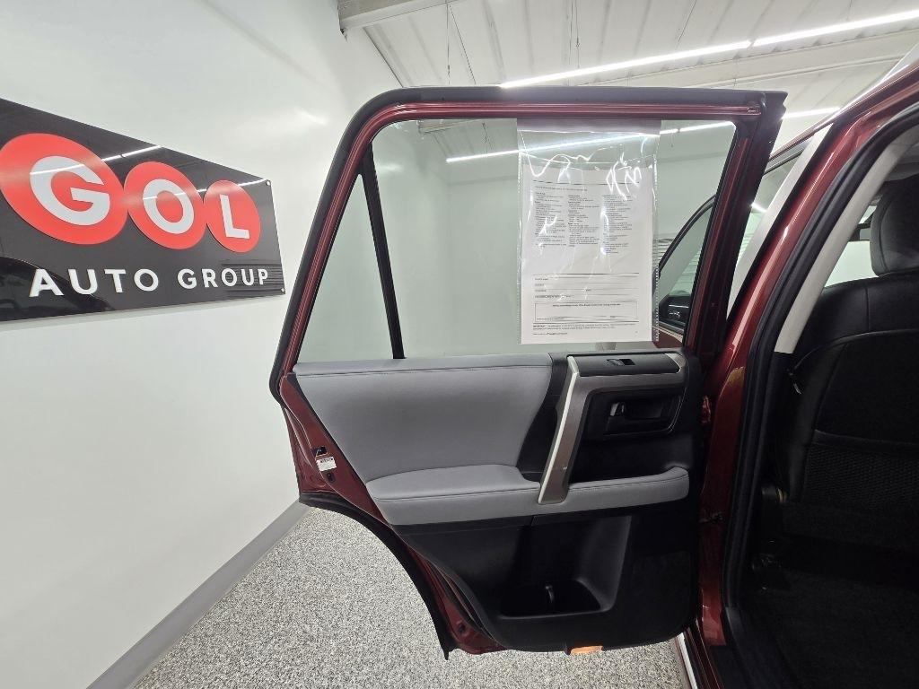 Toyota 4Runner SR5 2WD V6 2010